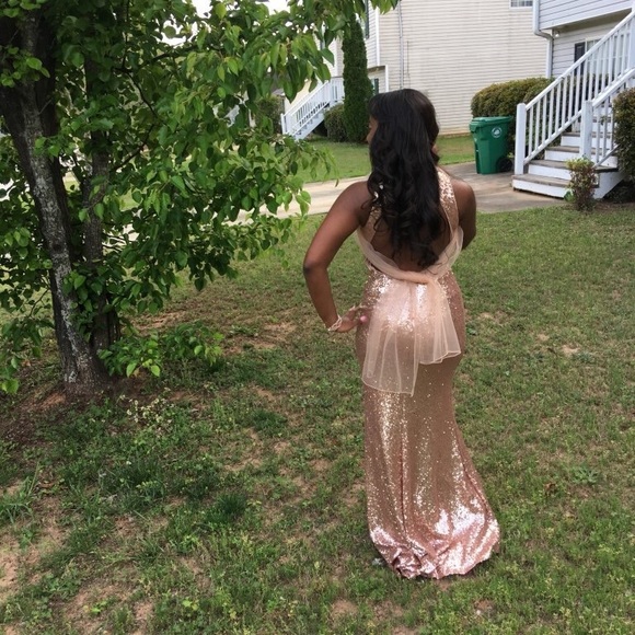 ROSE GOLD PROM DRESS - Picture 4 of 4